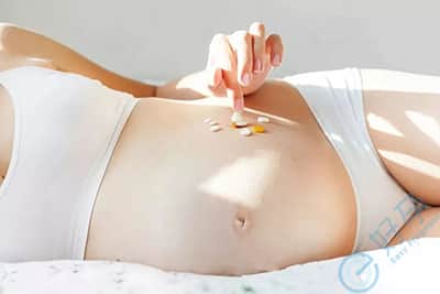 泰国试管婴儿移植后是否需要吃叶酸?吃多久?