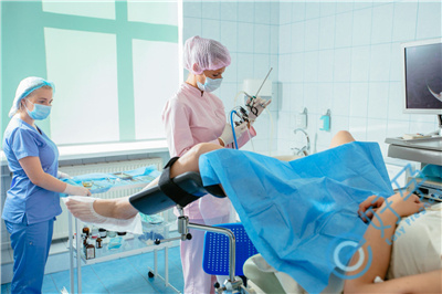 试管婴儿宫腔镜在什么时候做？对子宫的要求是什么？