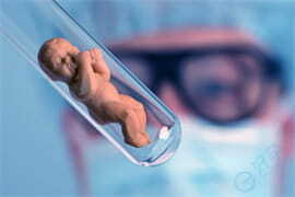 做试管婴儿，进行囊胚培养的原因是什么？